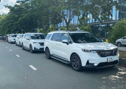 Giá thuê Xe 7 Chỗ Sân Bay Tân Sơn Nhất Cho Doanh Nghiệp như thế nào?