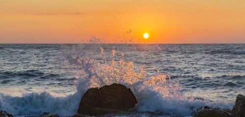 Bãi đá ông địa